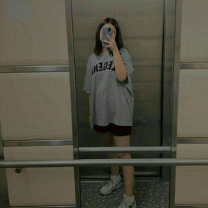 Meet your Posher, Mimi